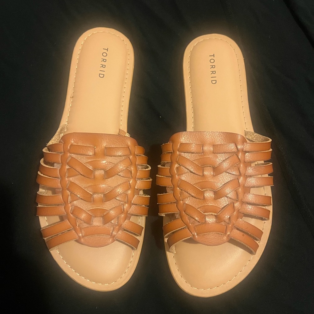 Brand new 10W huarache style Torrid sandals